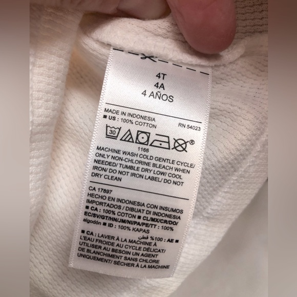 Old Navy long sleeve thermal and puffer vest, 3T (4T has been sold) - Picture 9 of 11